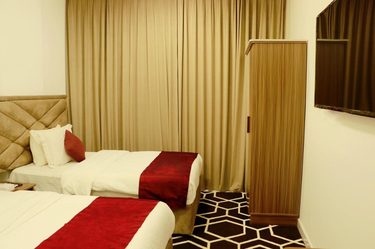 Alezz Suites Salalah Extérieur photo