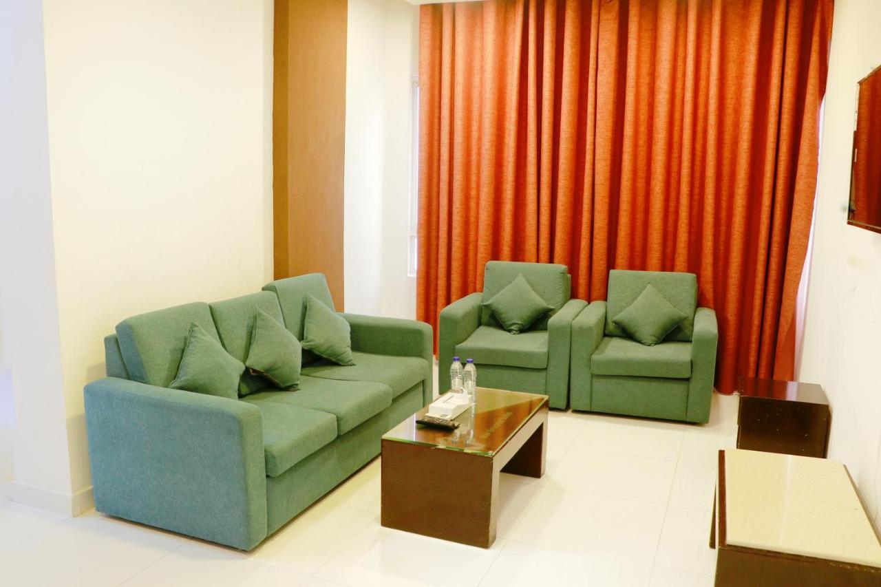 Alezz Suites Salalah Extérieur photo